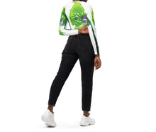 This long-sleeve crop top is made of recycled polyester and elastane, making it an eco-friendly choice for swimming, sports, or athleisure outfits. The crop top has a tear-away care label and a wide, double-layered waistline band for a comfortable fit.